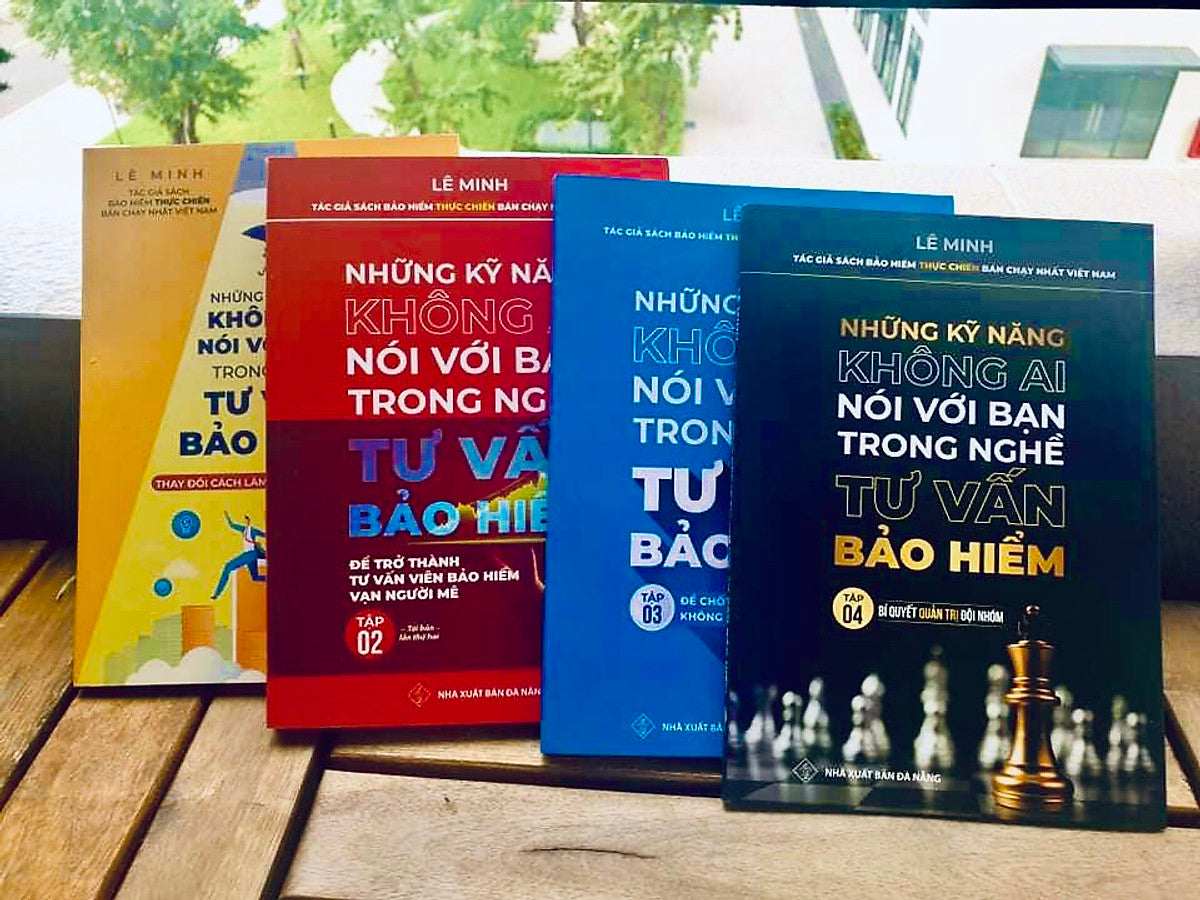 Trọn Bộ 4 Tập - "Những Kỹ Năng Không Ai Nói Với Bạn Trong Nghề Tư Vấn Bảo Hiểm"